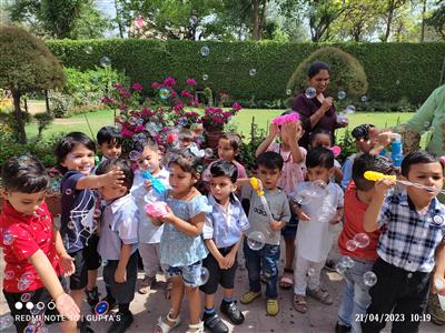 BUBBLE MAKING ACTIVITY